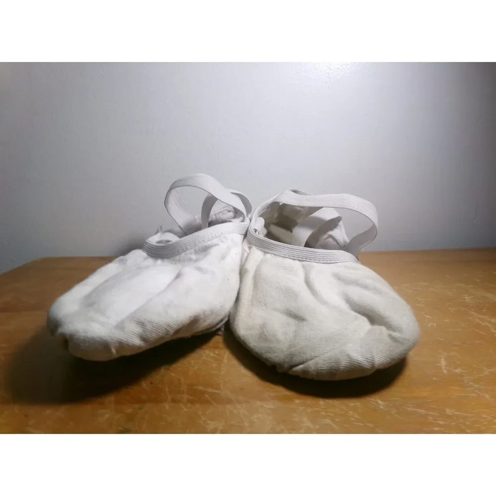 Pre-Owned Dance Ballet Shoes So Danca SD16 White 9.5B Adult Canvas Crossing Str